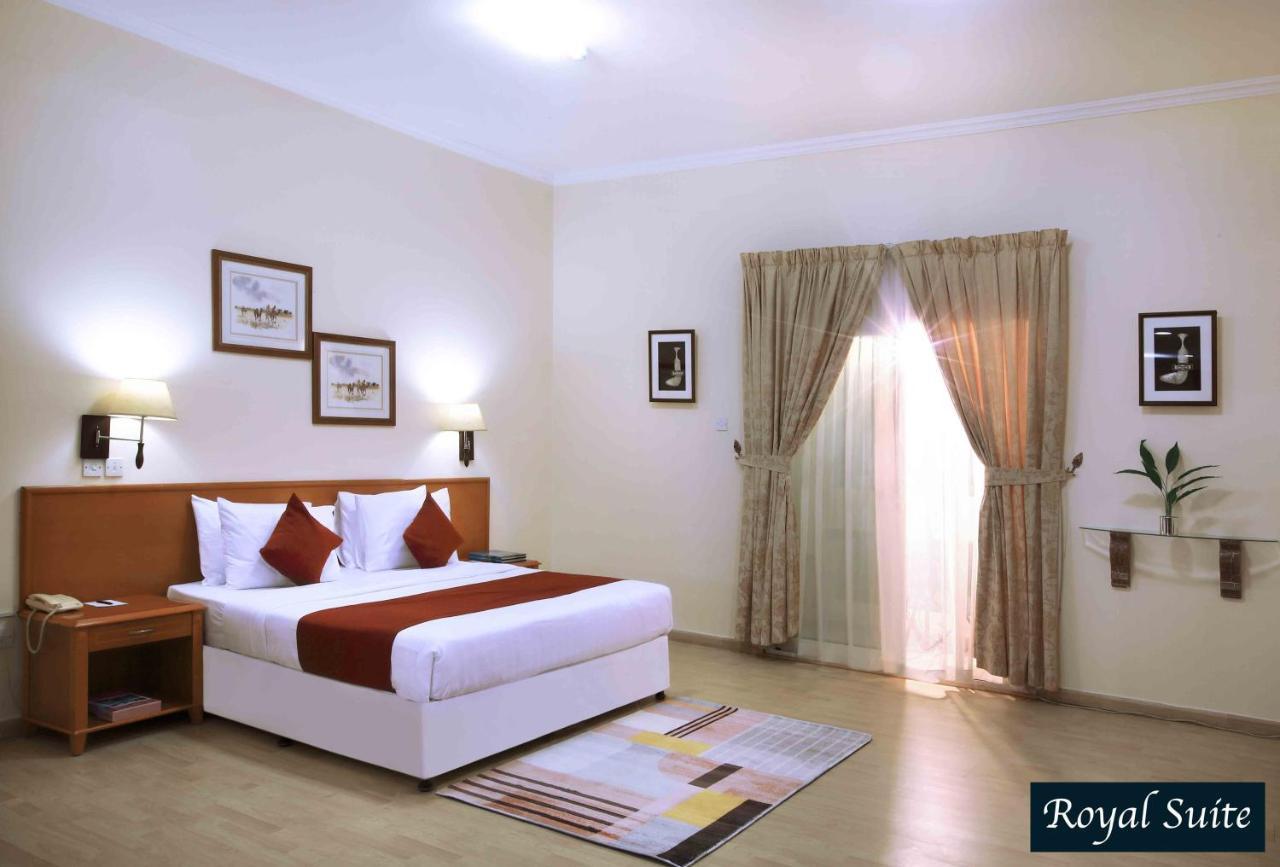 อัล ซีฟ โฮเทล Hotel ชาร์จาห์ ภายนอก รูปภาพ