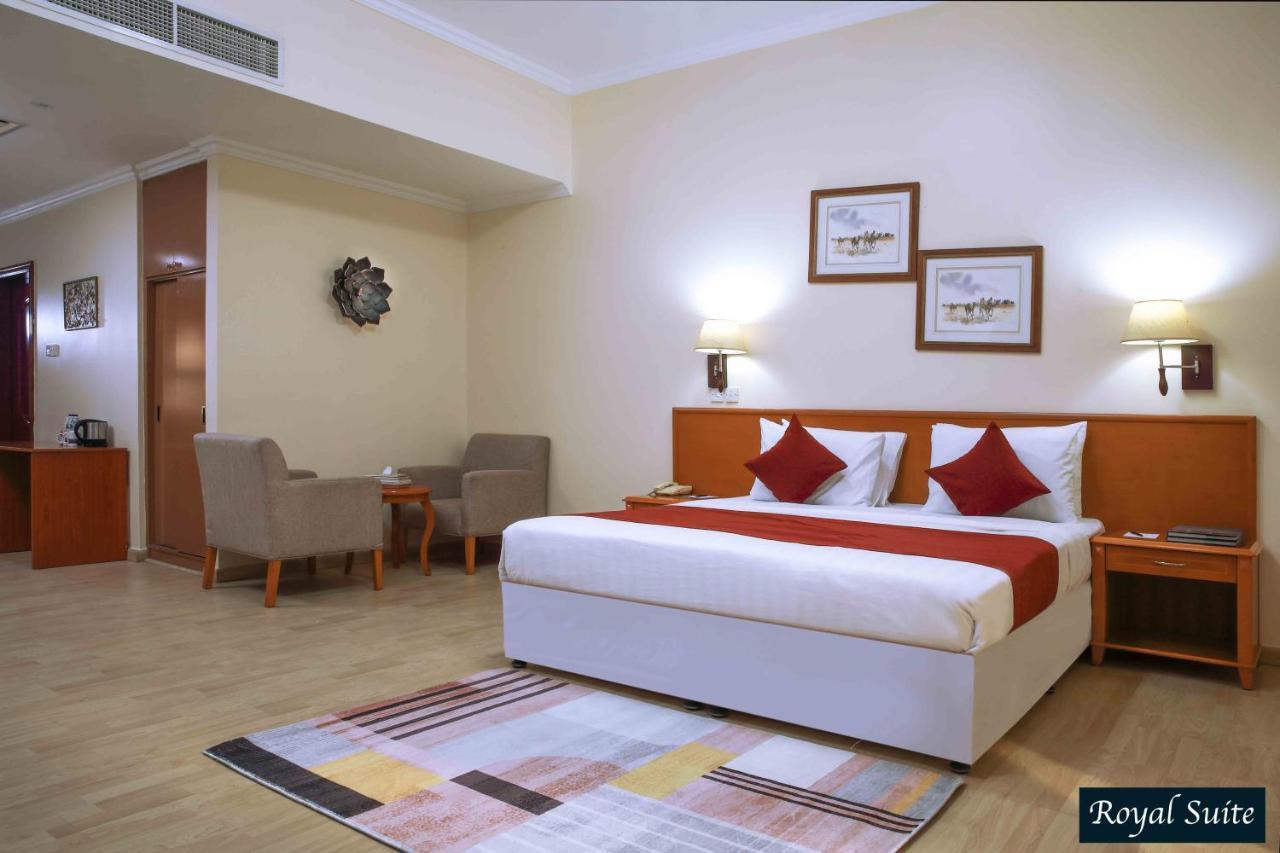 อัล ซีฟ โฮเทล Hotel ชาร์จาห์ ภายนอก รูปภาพ