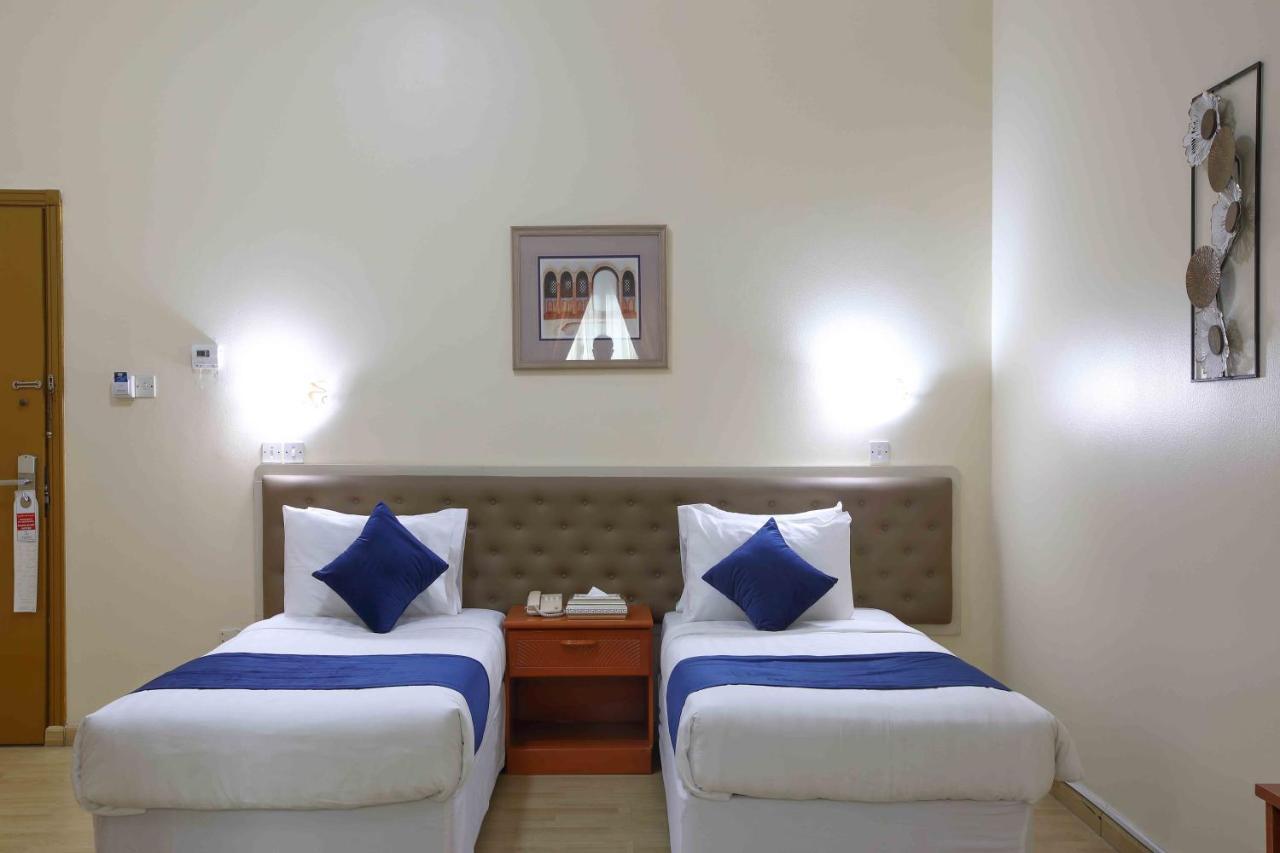 อัล ซีฟ โฮเทล Hotel ชาร์จาห์ ภายนอก รูปภาพ