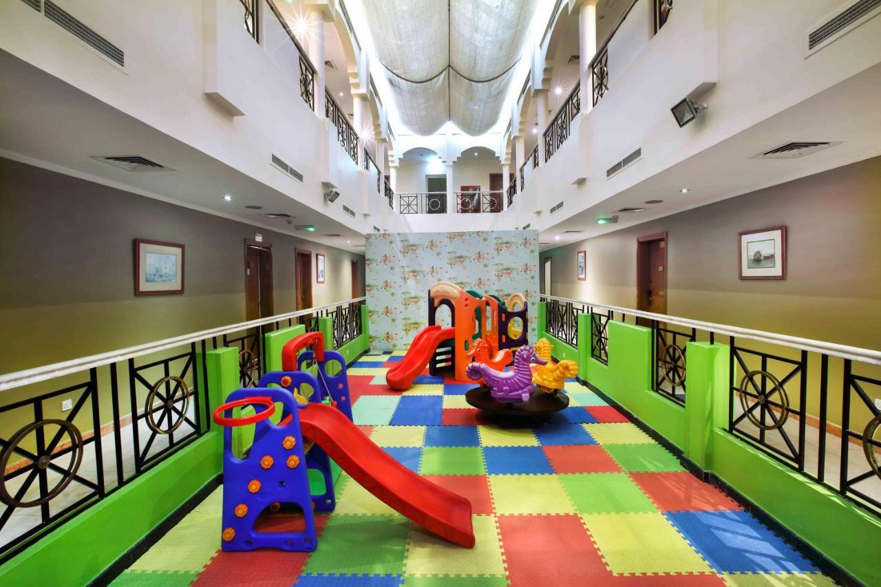 อัล ซีฟ โฮเทล Hotel ชาร์จาห์ ภายนอก รูปภาพ